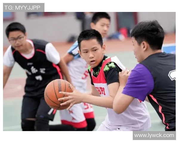 杨伟独家分享篮球心得与技巧助你提升球技的秘密之道 杨伟独家分享篮球心得与技巧助你提升球技的秘密之道