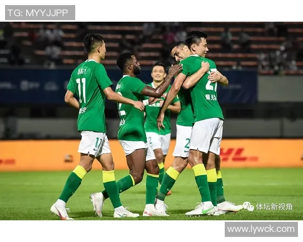 深圳足球队以56分领跑世锦赛积分榜展现强劲实力 深圳足球队以56分领跑世锦赛积分榜展现强劲实力