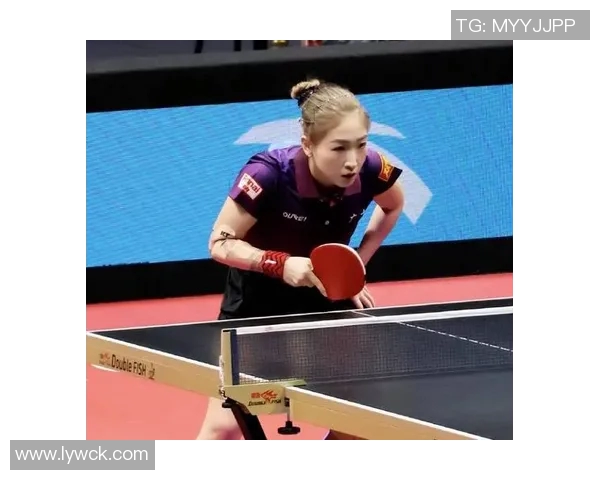 足球明星刘诗雯的辉煌历程与不屈精神激励年轻一代追逐梦想 足球明星刘诗雯的辉煌历程与不屈精神激励年轻一代追逐梦想